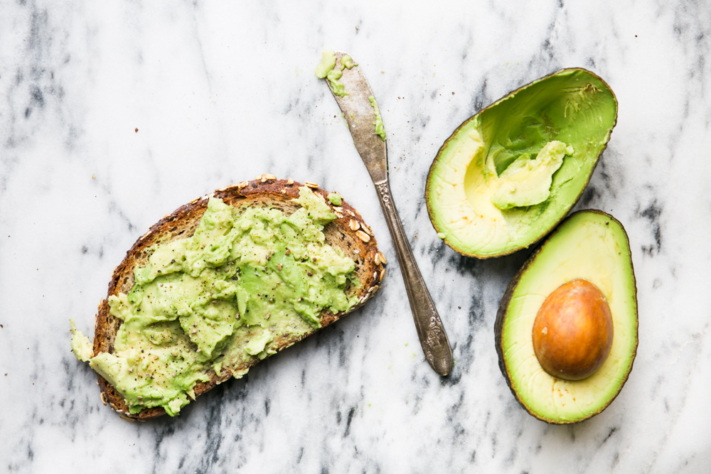 How To Easily Tell When an Avocado is Ripe - avocado toast