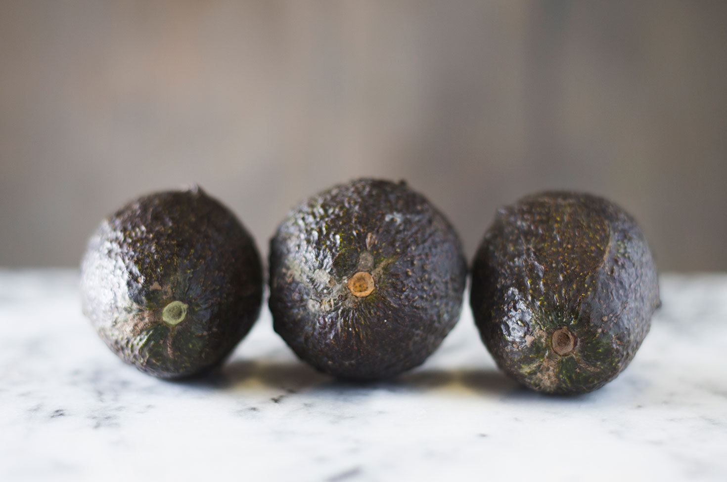 How To Easily Tell When an Avocado is Ripe - avocado